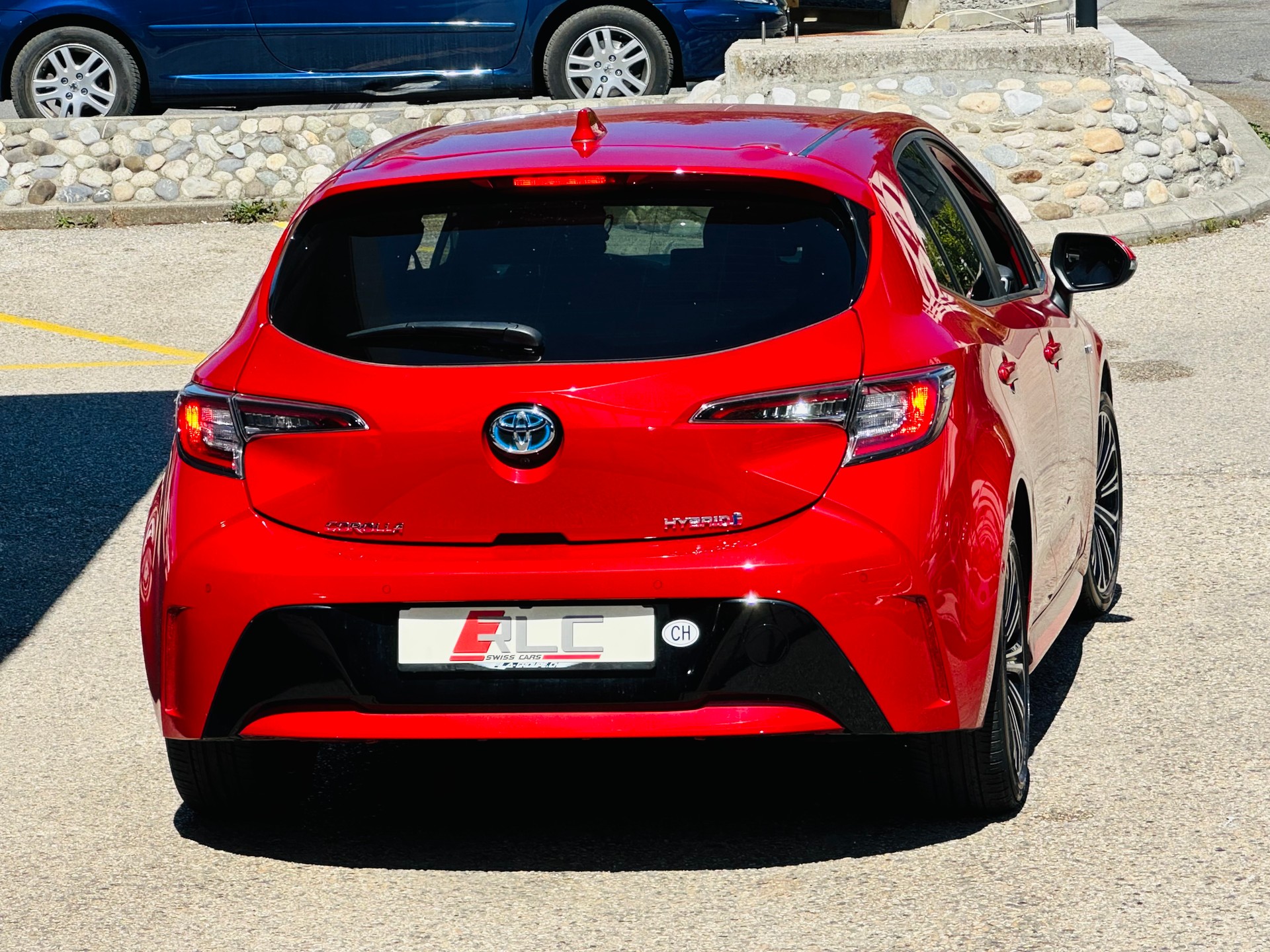 TOYOTA Corolla 1.8 HSD Trend e-CVT-image-8