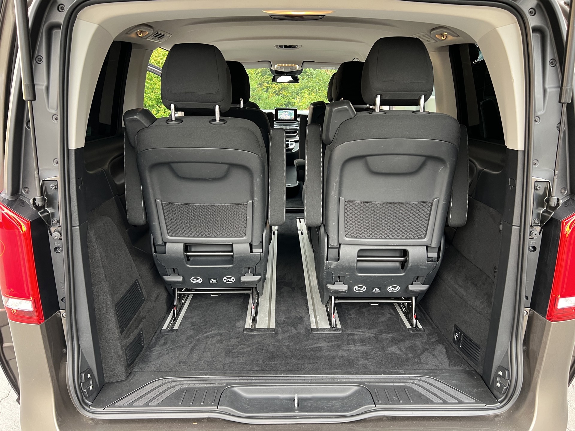 MERCEDES-BENZ V 250 d kompakt 4Matic 7G-Tronic-image-8