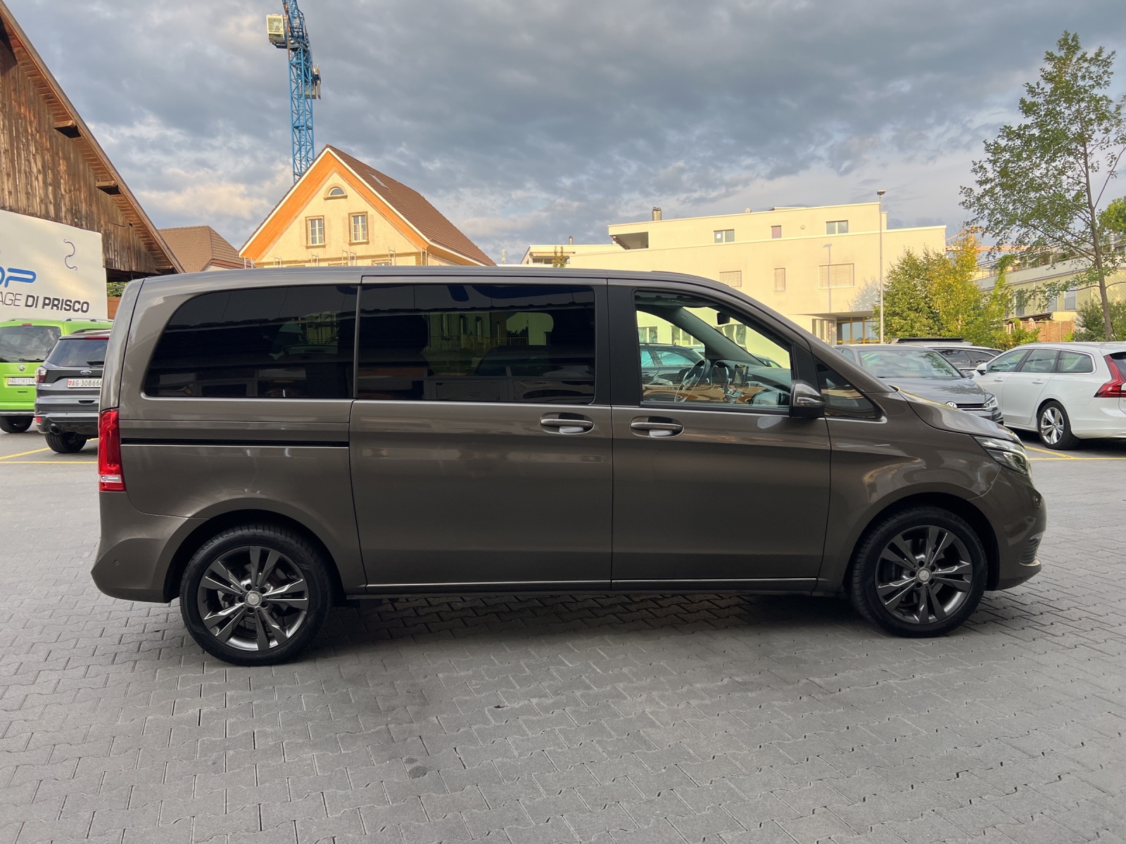 MERCEDES-BENZ V 250 d kompakt 4Matic 7G-Tronic-image-4