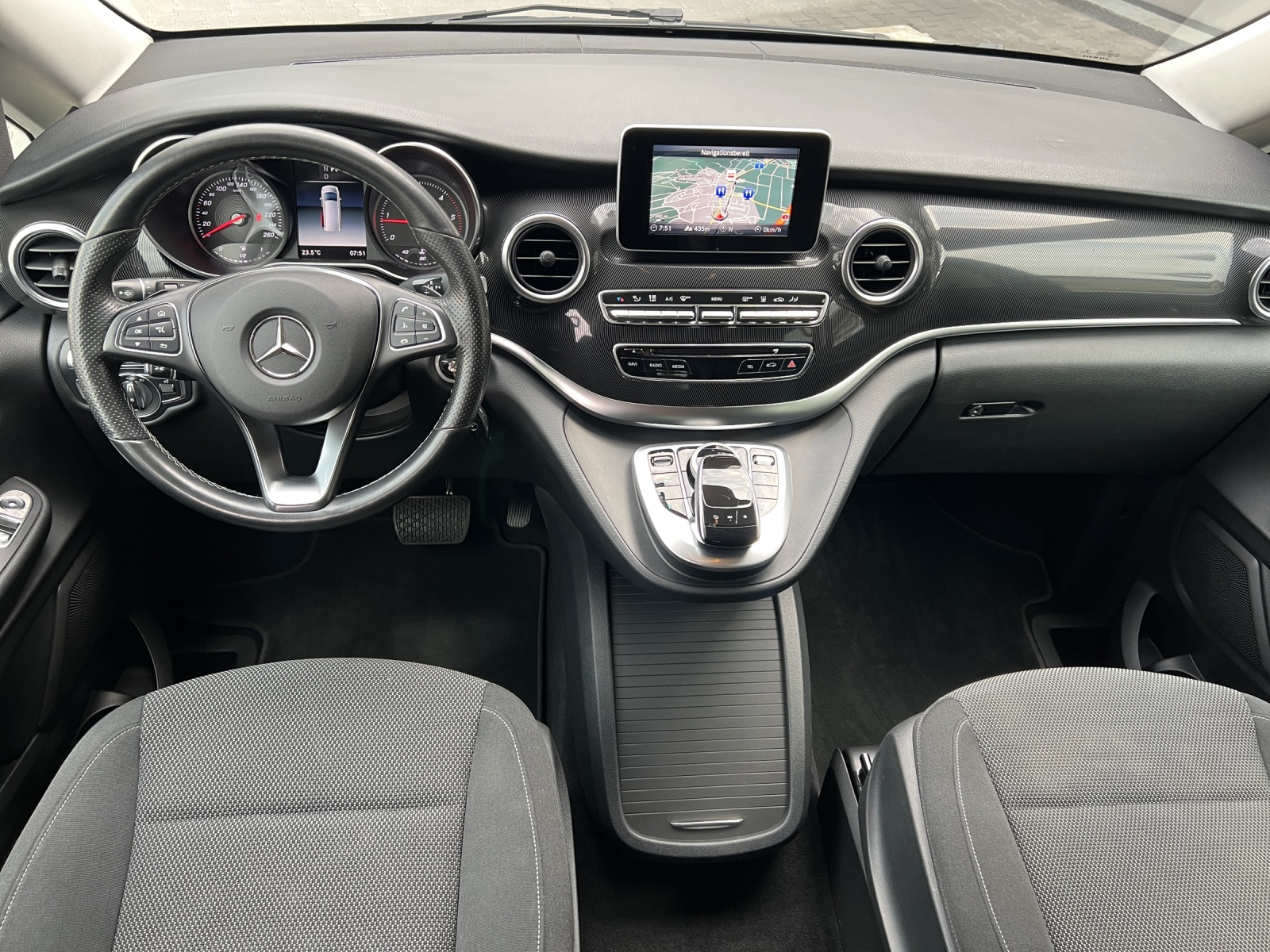 MERCEDES-BENZ V 250 d kompakt 4Matic 7G-Tronic-image-9