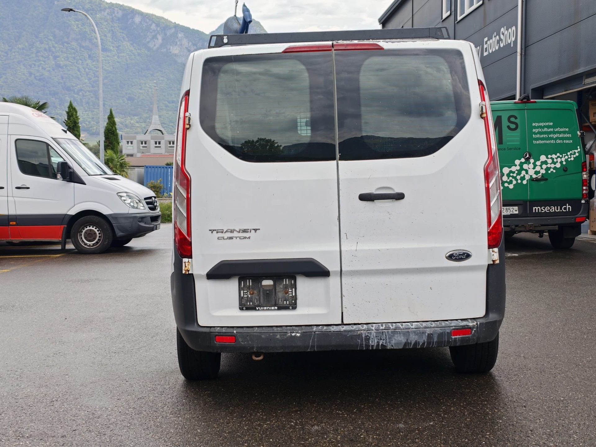 FORD Transit Custom Van 250 L1H1 Level 3-image-4