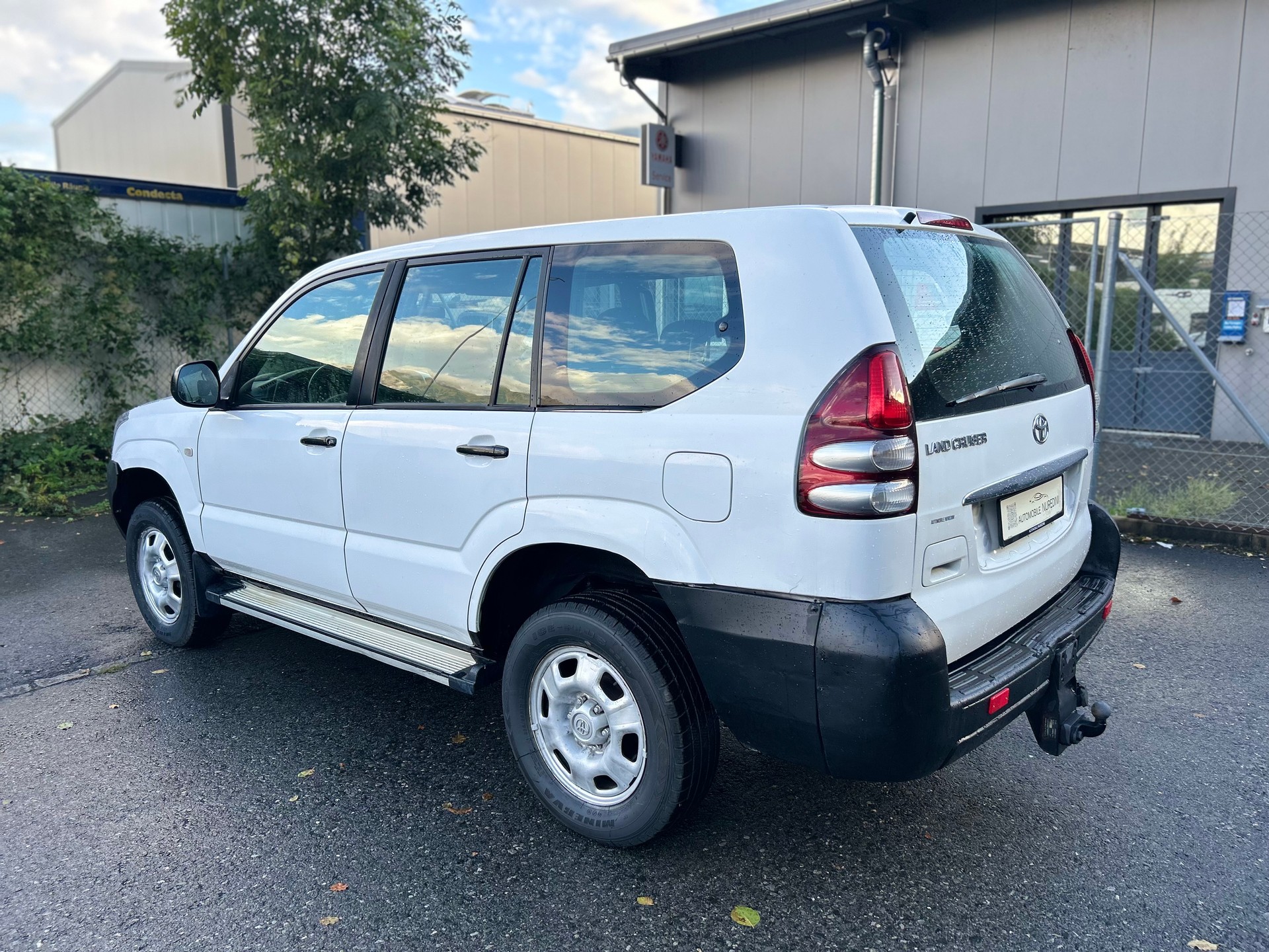TOYOTA Land Cruiser 3.0 TD Linea Terra-image-2