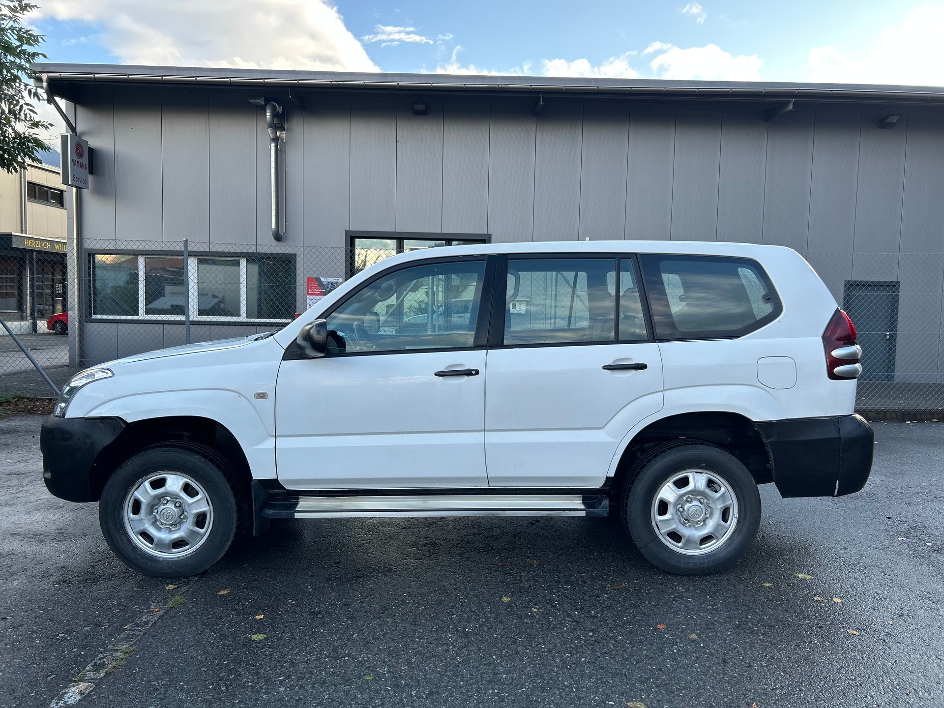 TOYOTA Land Cruiser 3.0 TD Linea Terra-image-7
