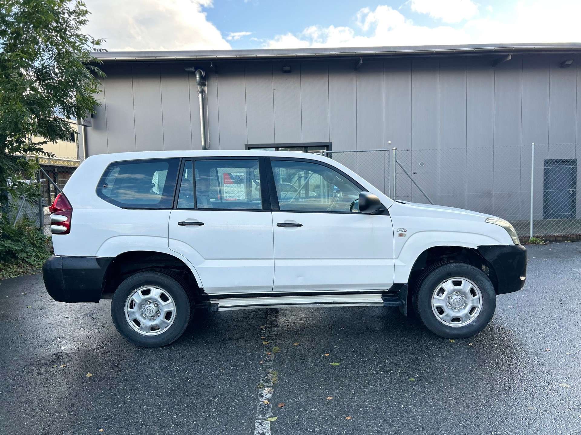 TOYOTA Land Cruiser 3.0 TD Linea Terra-image-6