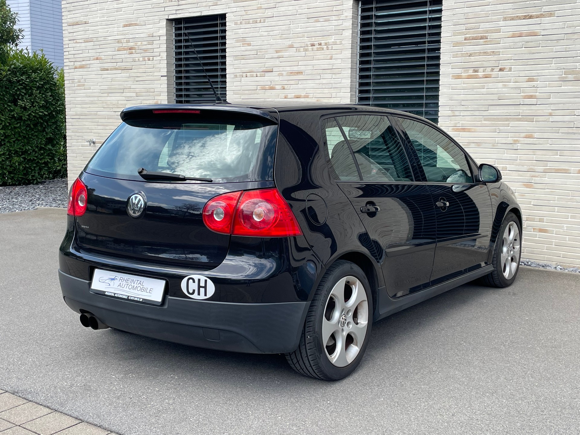VW Golf 2.0 TFSI GTI-image-7