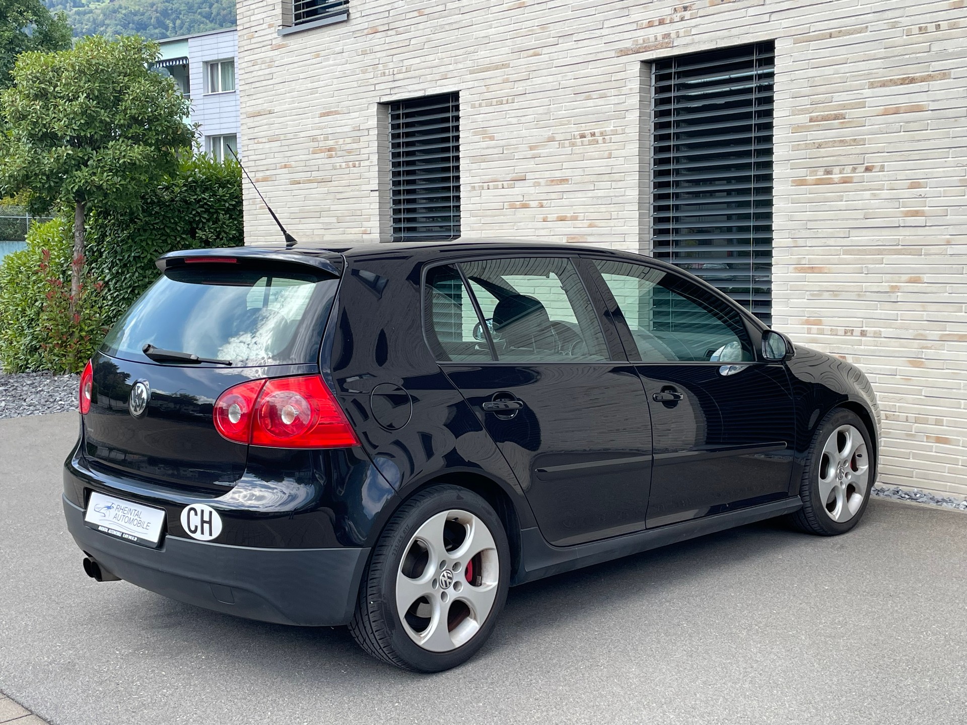 VW Golf 2.0 TFSI GTI-image-8