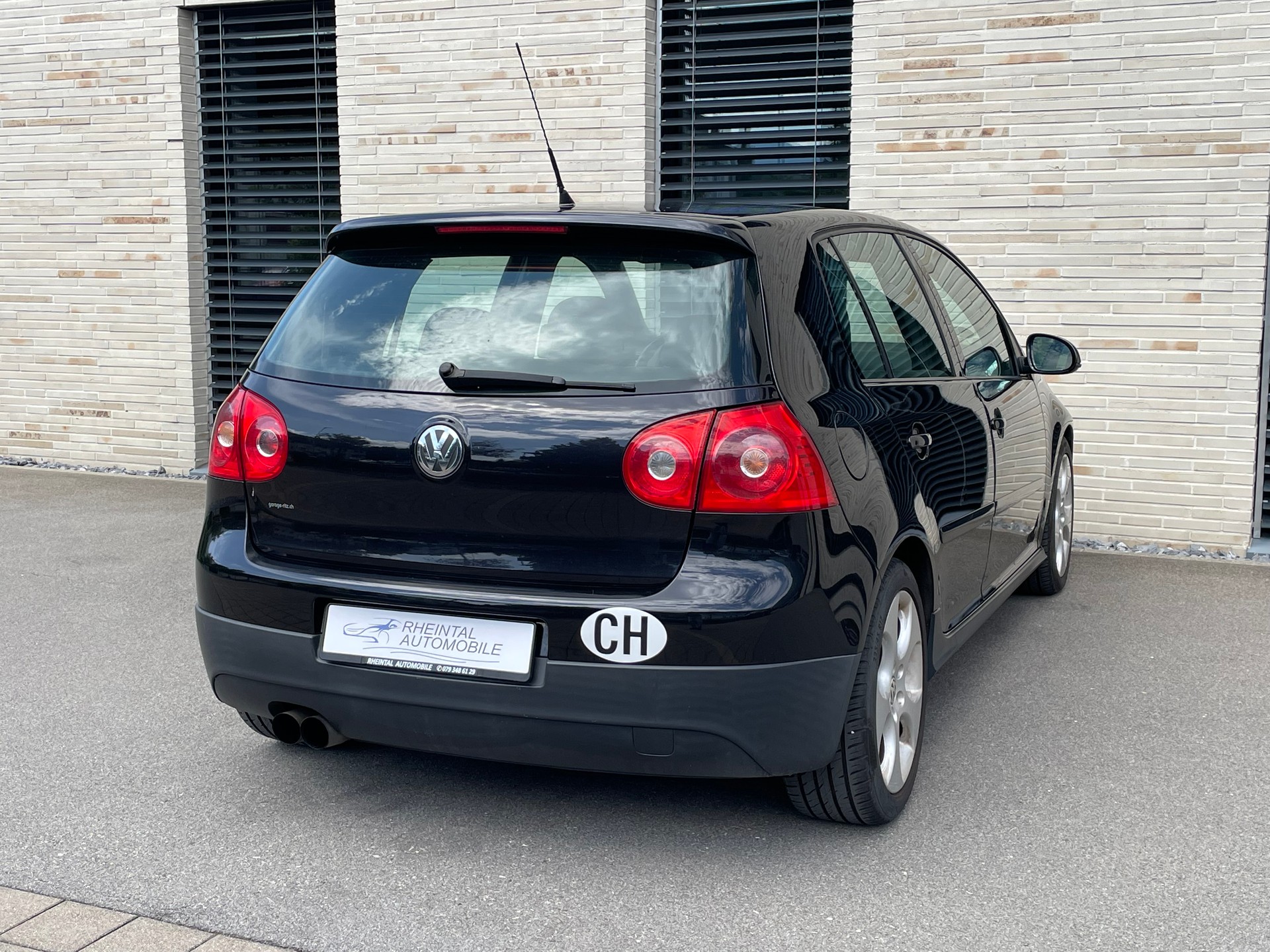 VW Golf 2.0 TFSI GTI-image-6