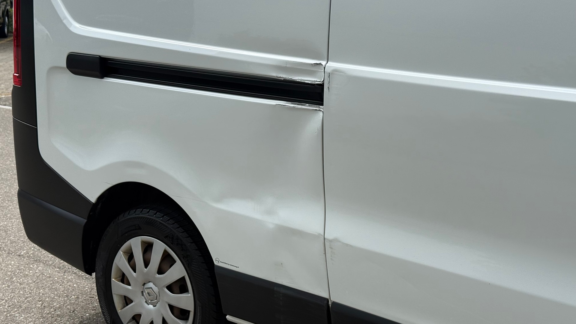 RENAULT Trafic 1.6 ENERGY TwinT. dCi120 2.9t Business L2H1-image-13