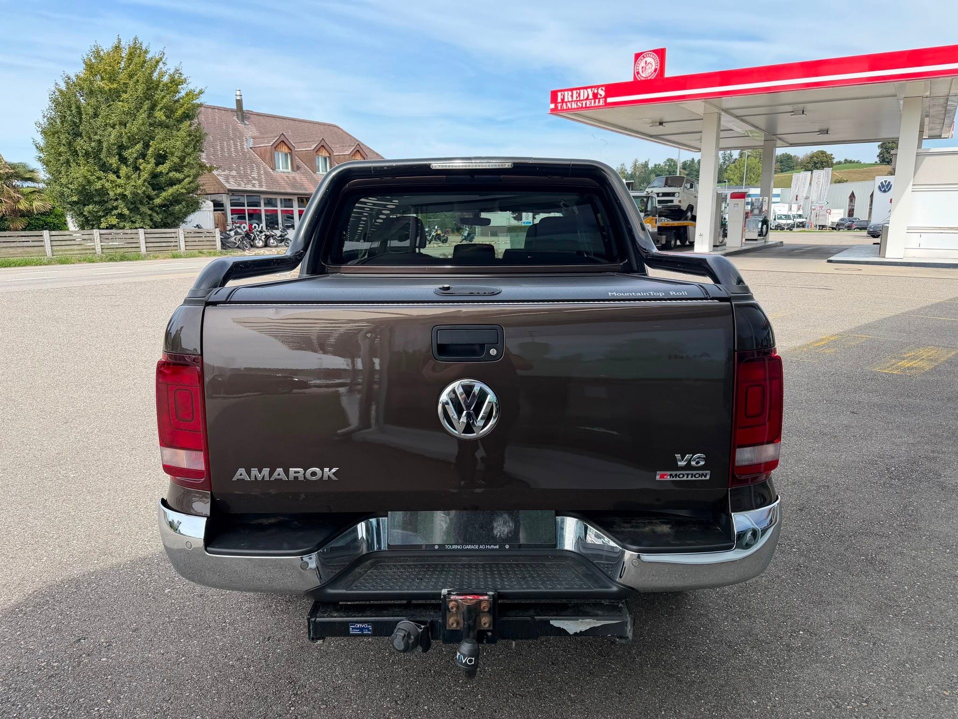 VW Amarok 3.0TDI Crossline 4Motion Automatic-image-3
