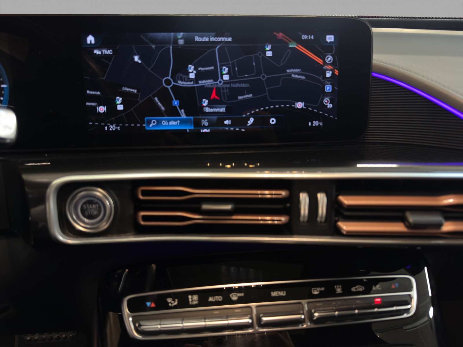 MERCEDES-BENZ EQC 400 4M - EQ Star / DISTRONIC / 360 Grad Kamera / Head-Up Display-image-11