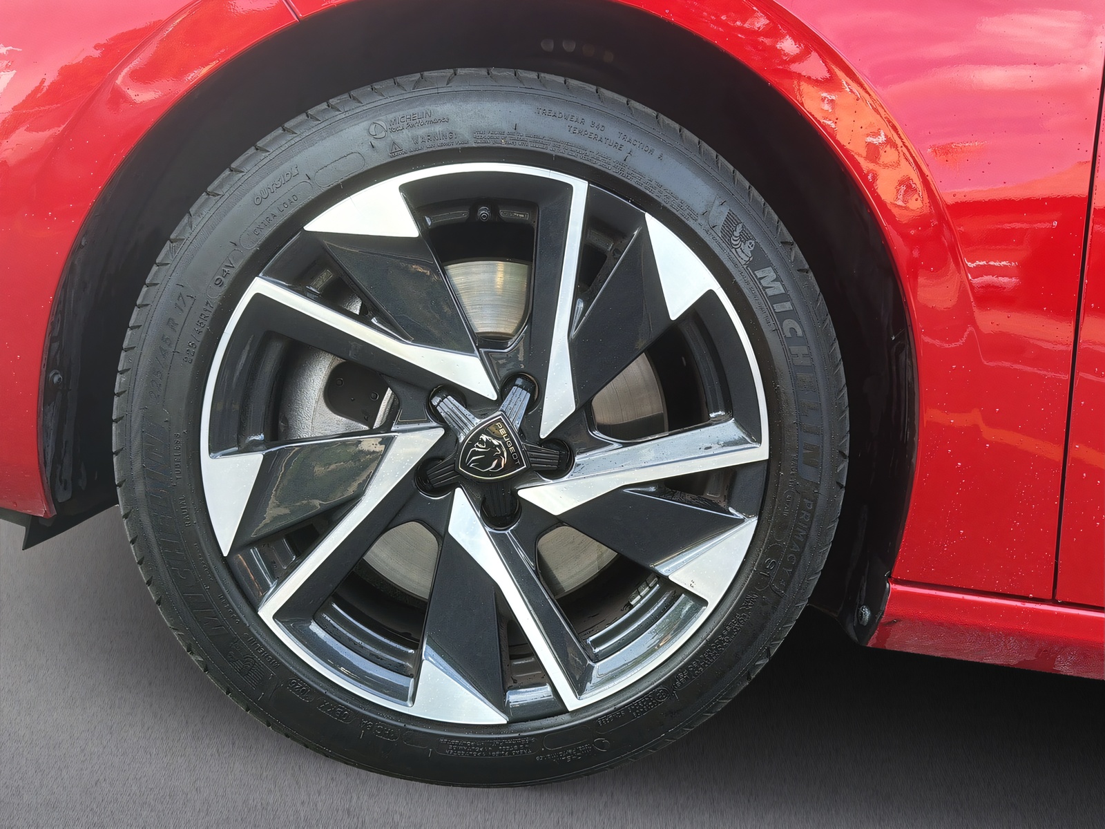 PEUGEOT 308 1.6 PHEV 180 Allure-image-20