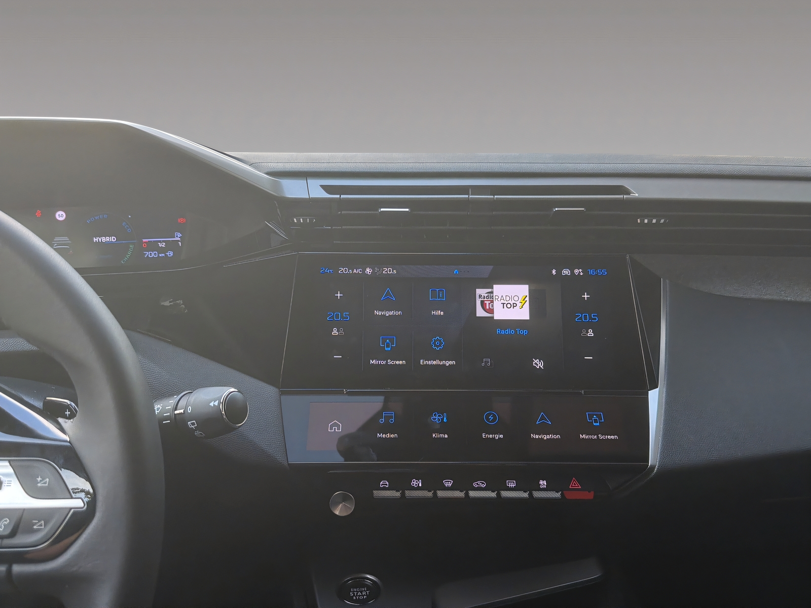 PEUGEOT 308 1.6 PHEV 180 Allure-image-11