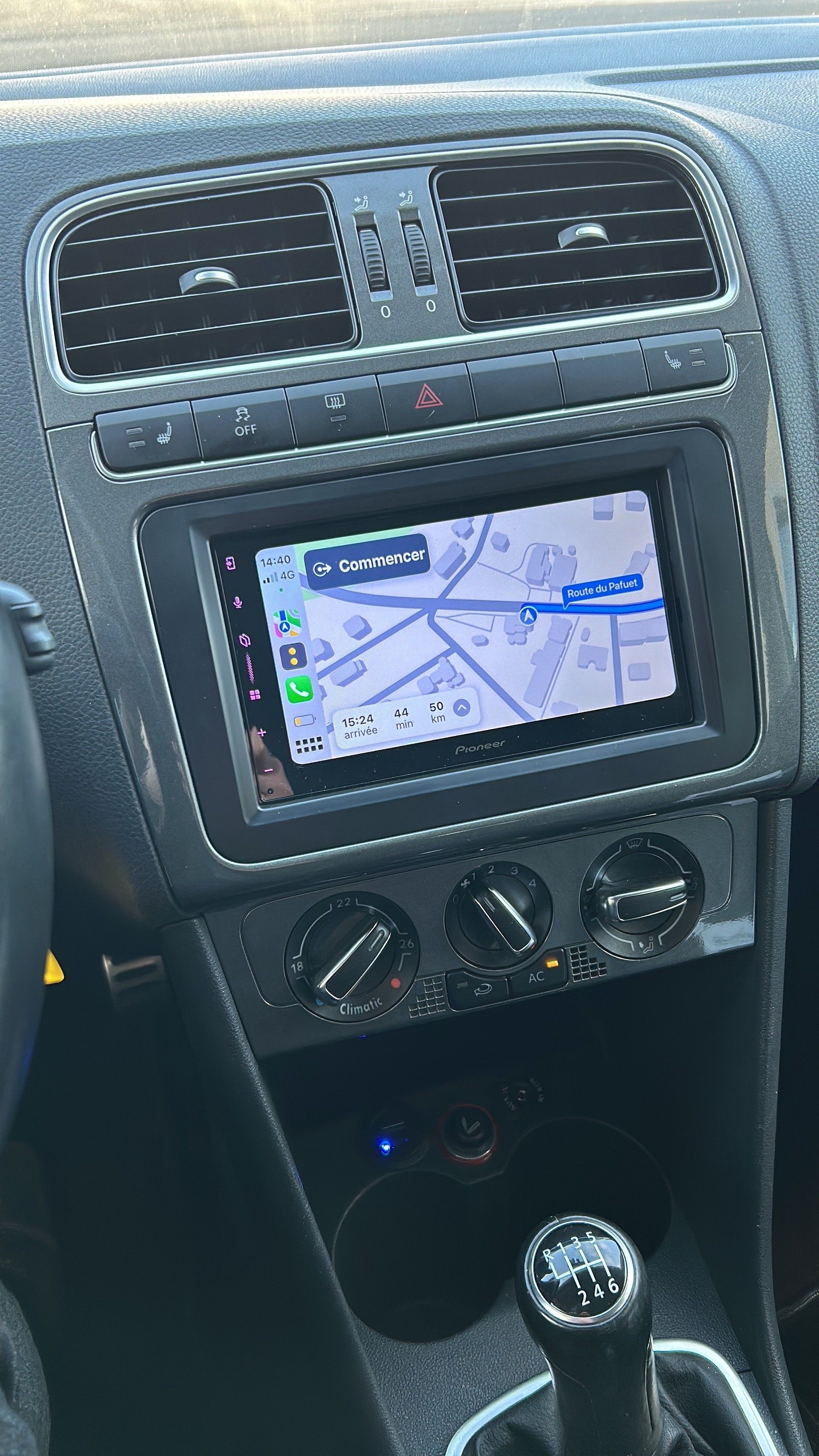 VW CrossPolo-image-2