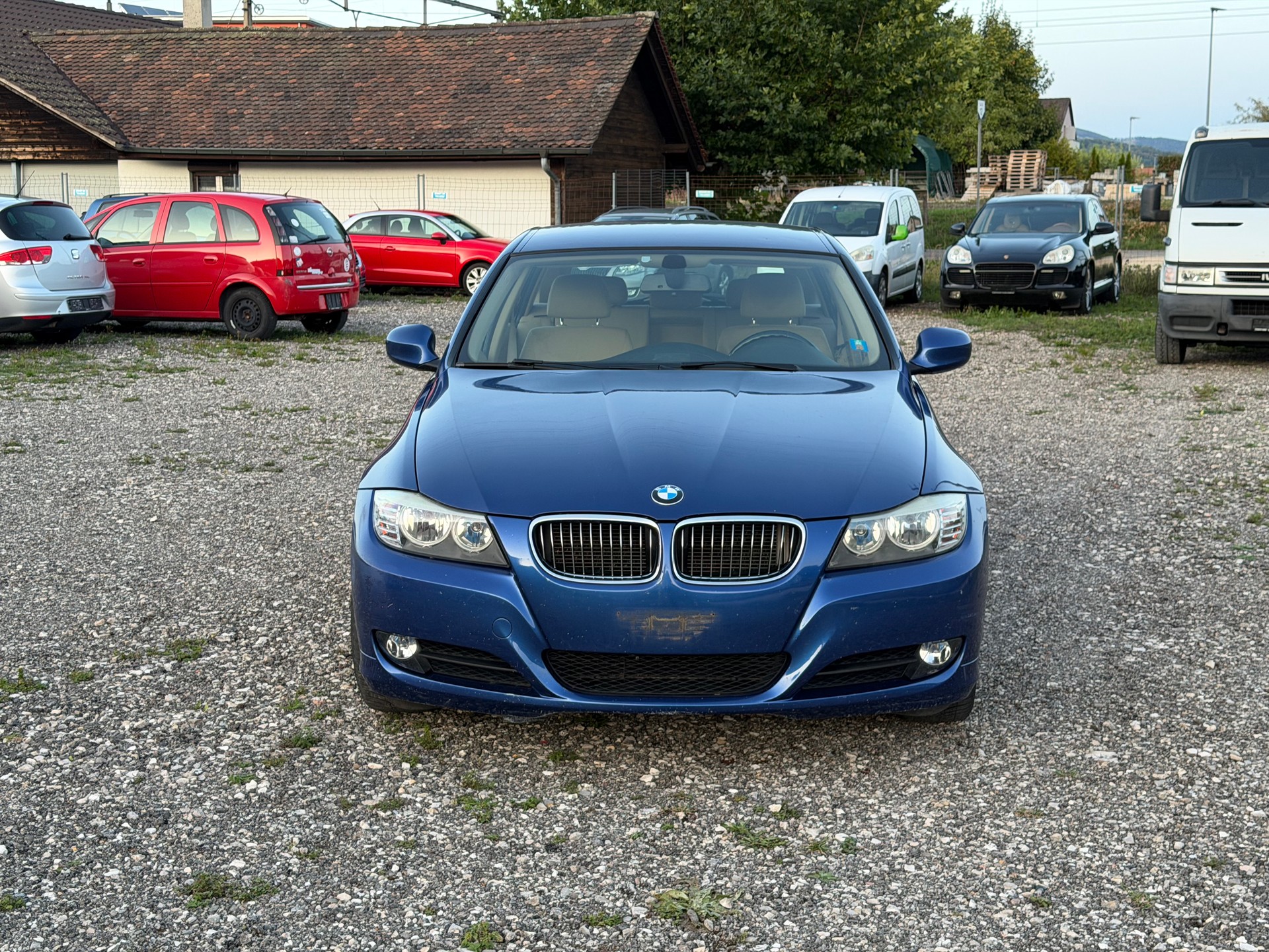 BMW 318i Touring Dynamic Edition Steptronic-image-0