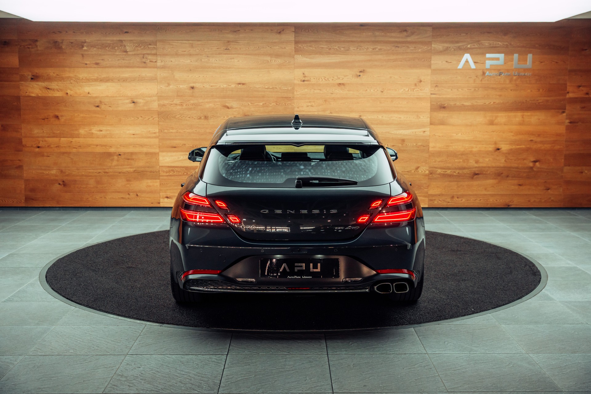 GENESIS G70 Shooting Brake 2.2 CRDI Luxus AT8 AWD Hallasan Green-image-16