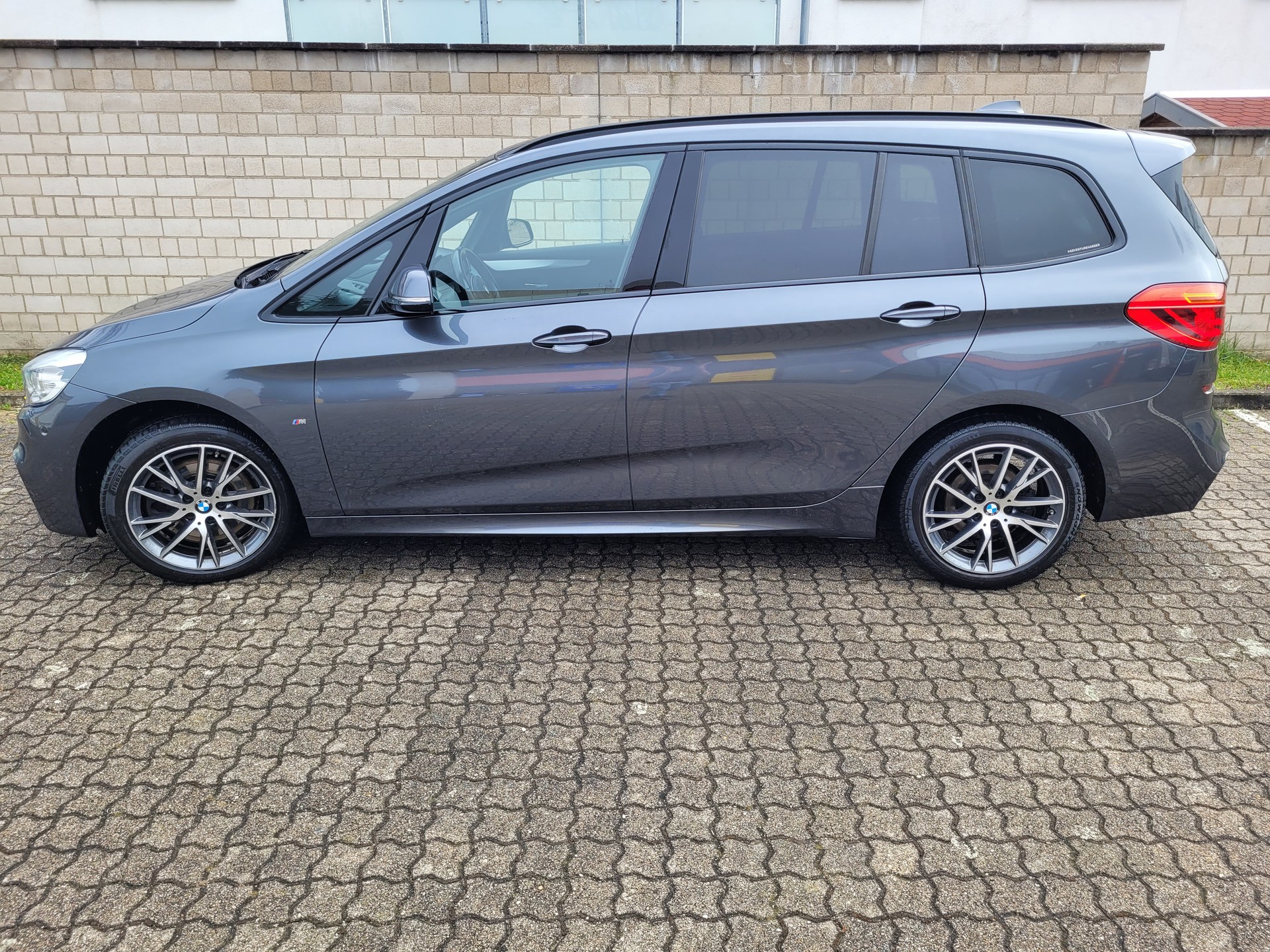 BMW 220d-image-1