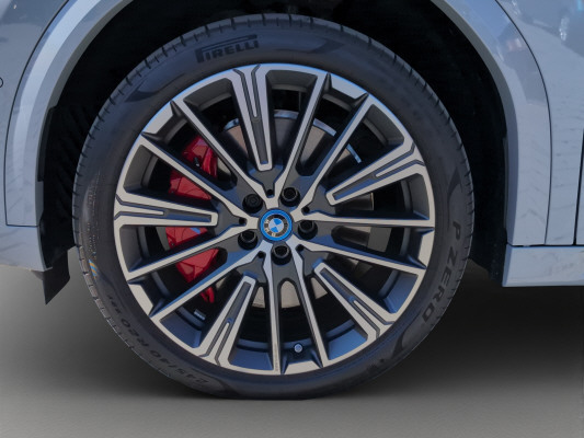 BMW iX2 xDrive 30 M Sport Pro-image-12