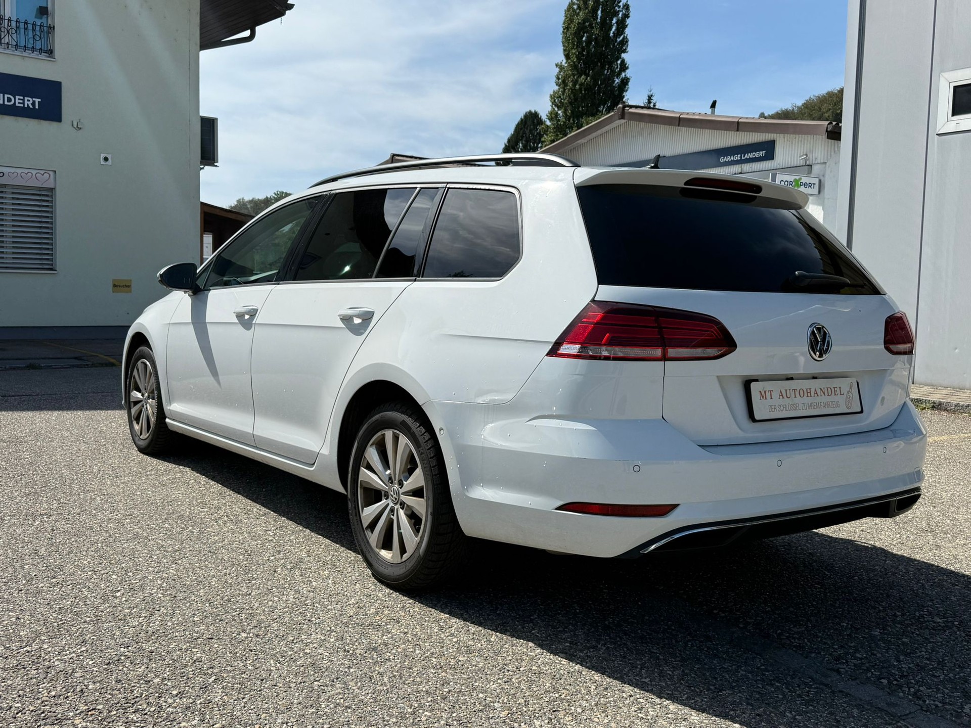 VW Golf Variant 2.0 TDI Comfortline DSG-image-1