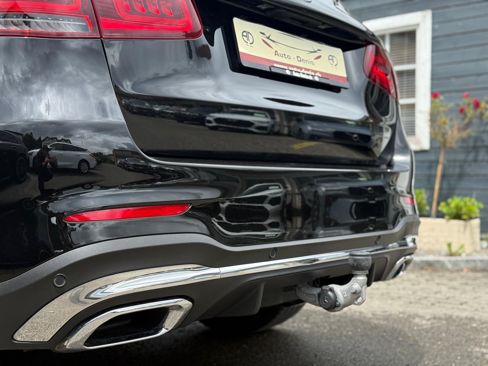 MERCEDES-BENZ GLC 220 d AMG Line 4m-image-5