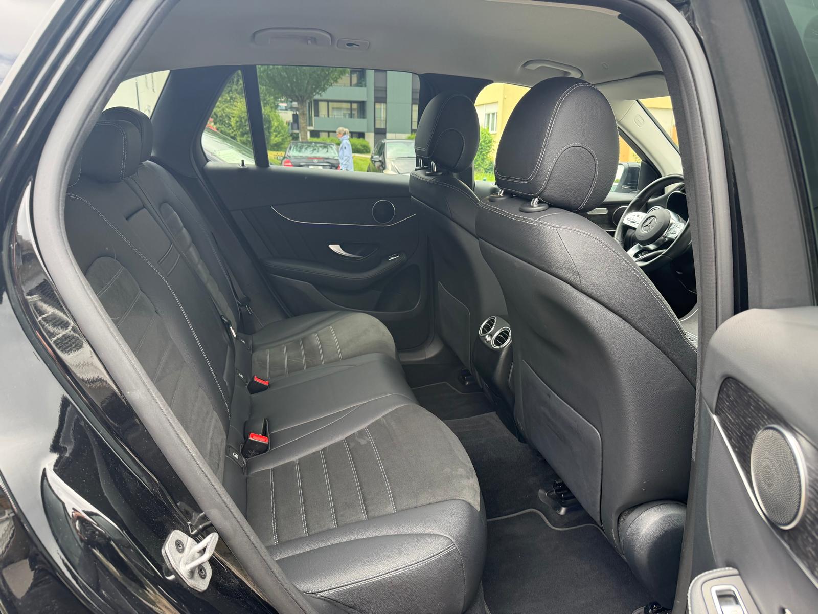 MERCEDES-BENZ GLC 220 d AMG Line 4m-image-13