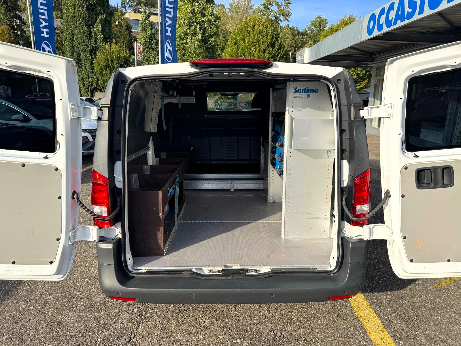MERCEDES-BENZ Vito 114 CDI Base Extra-Long 9G 4WD-image-14
