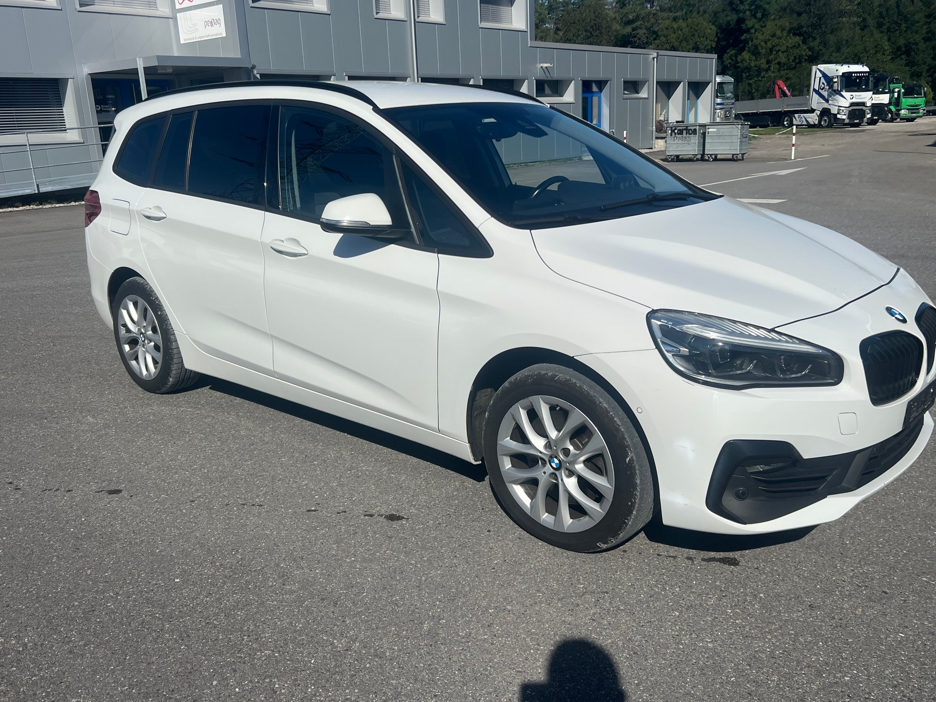 BMW 218d xDrive Gran Tourer Steptronic M Sport-image-1
