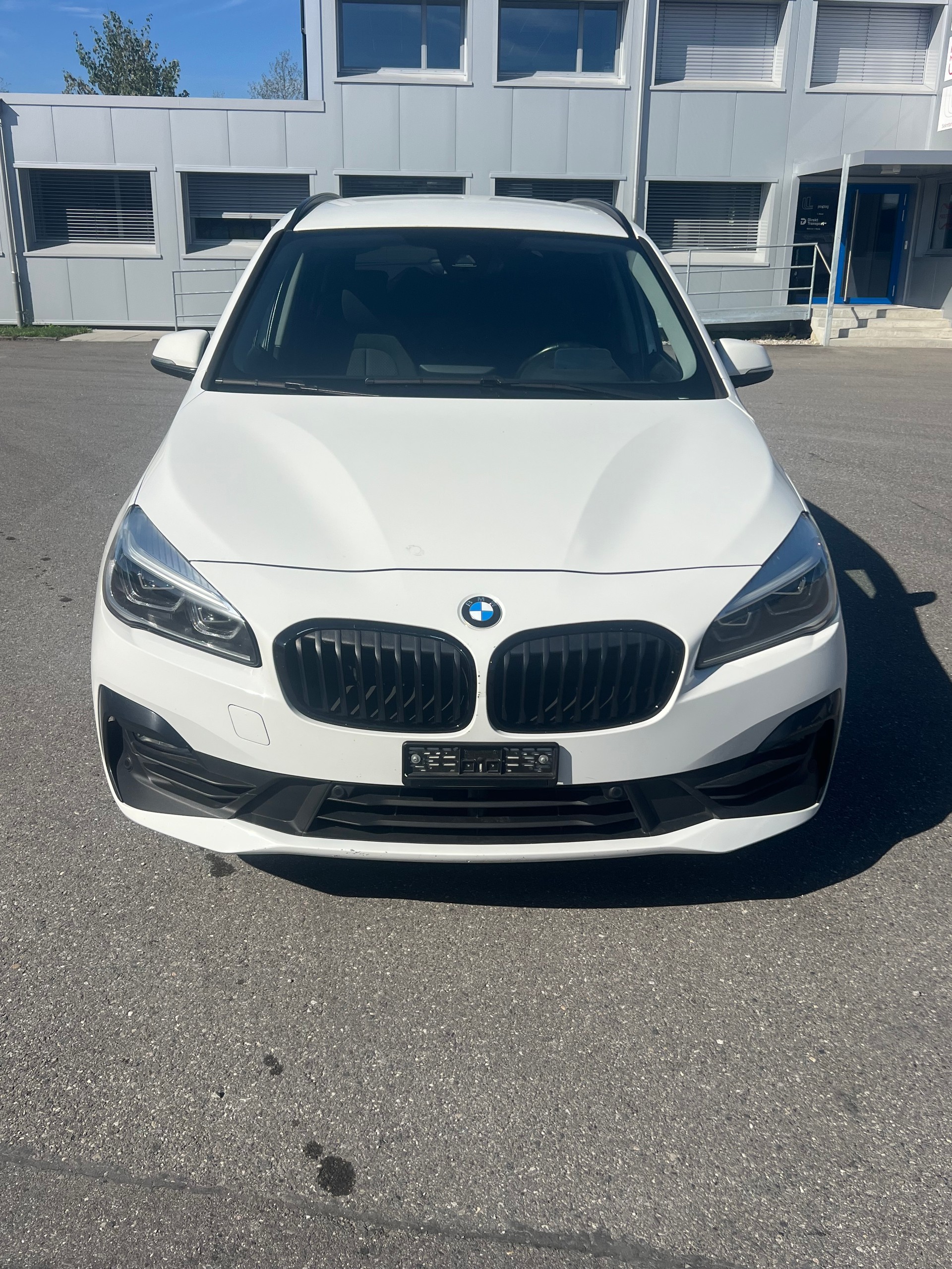 BMW 218d xDrive Gran Tourer Steptronic M Sport-image-0