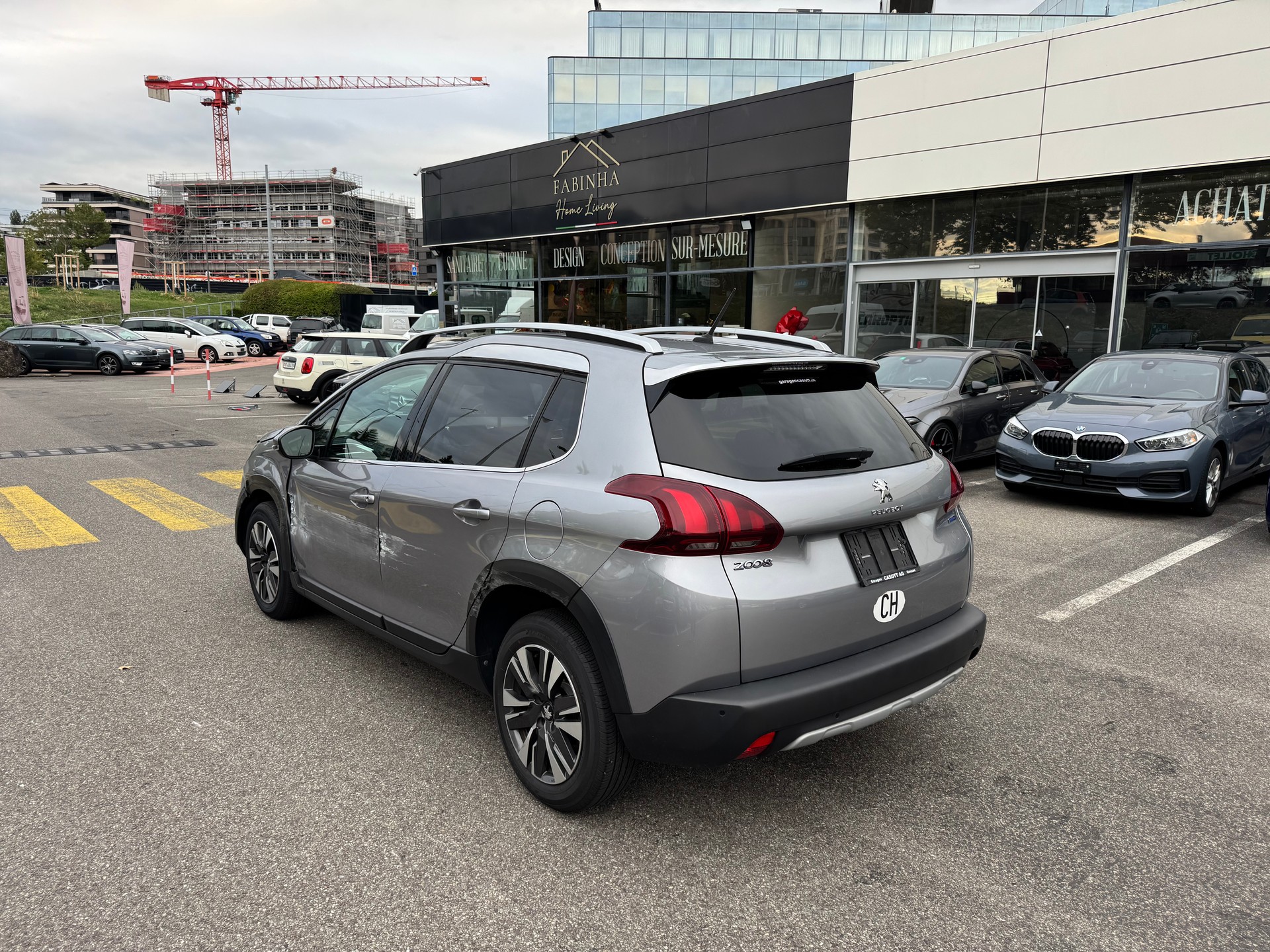 PEUGEOT 2008 1.2 PureTech Active EAT6-image-5