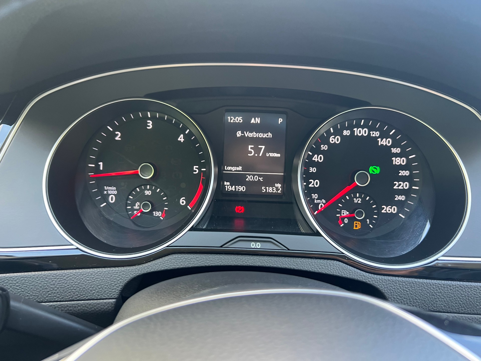 VW Passat Variant 2.0 TDI BMT Comfortline DSG-image-12