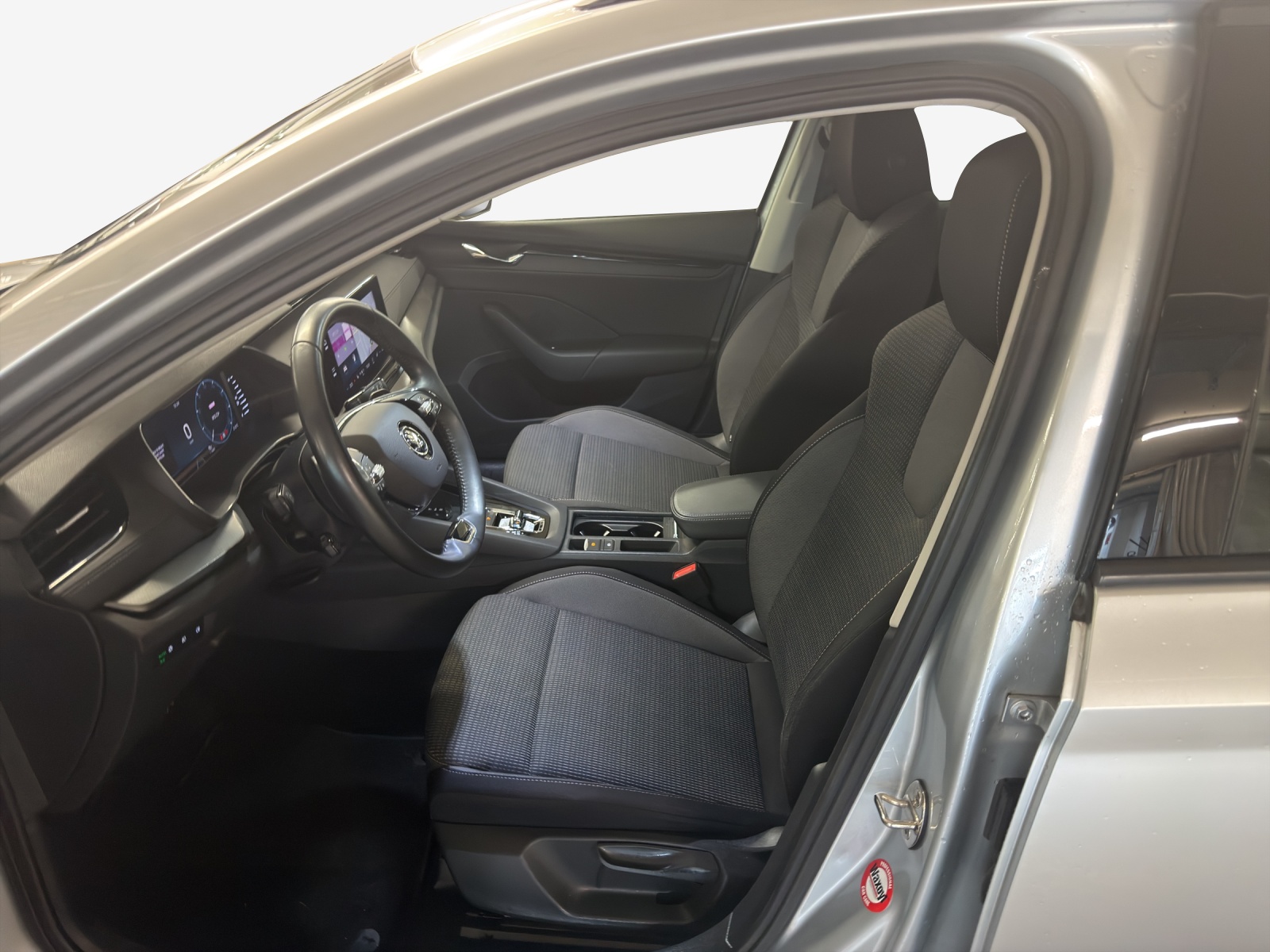 SKODA Octavia Combi 1.0 TSI mHEV DSG Ambition-image-7