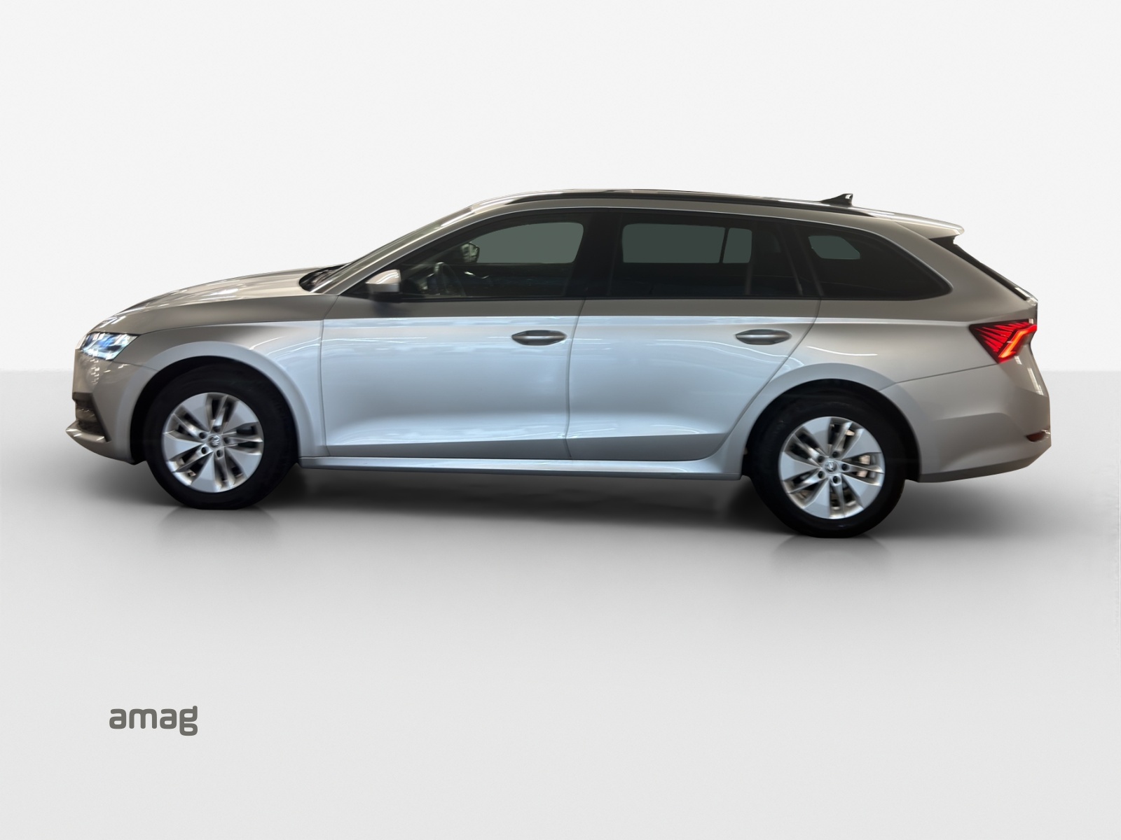 SKODA Octavia Combi 1.0 TSI mHEV DSG Ambition-image-1