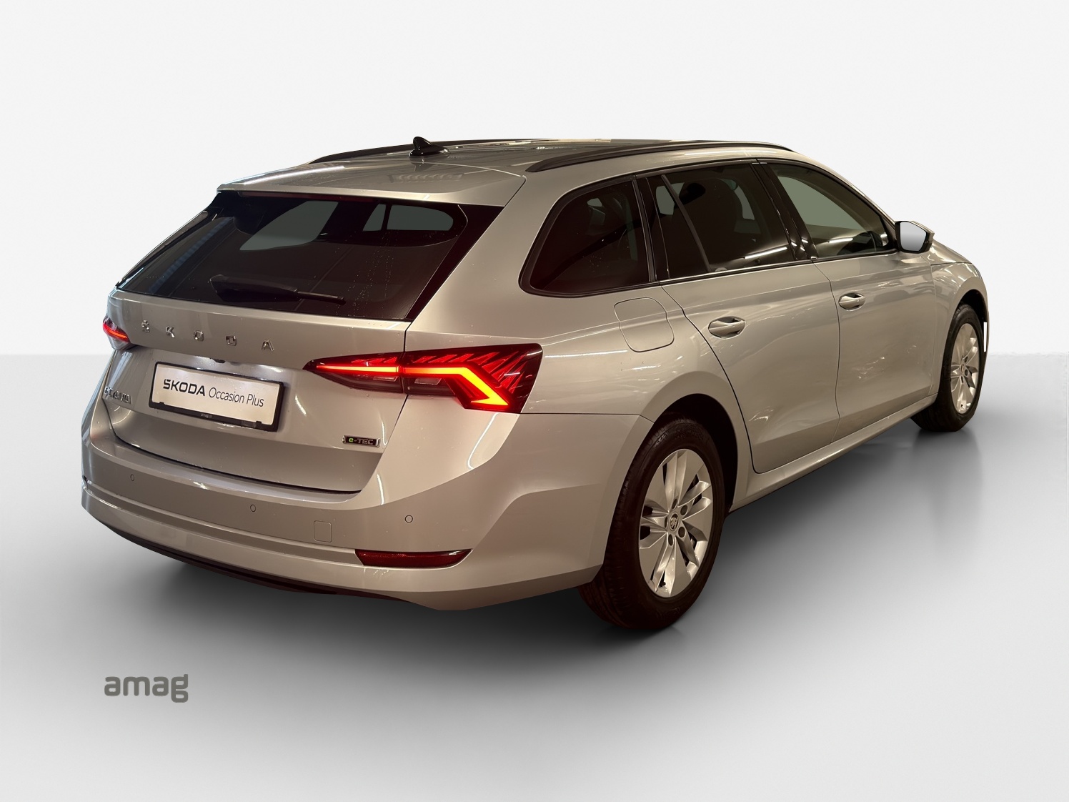 SKODA Octavia Combi 1.0 TSI mHEV DSG Ambition-image-4