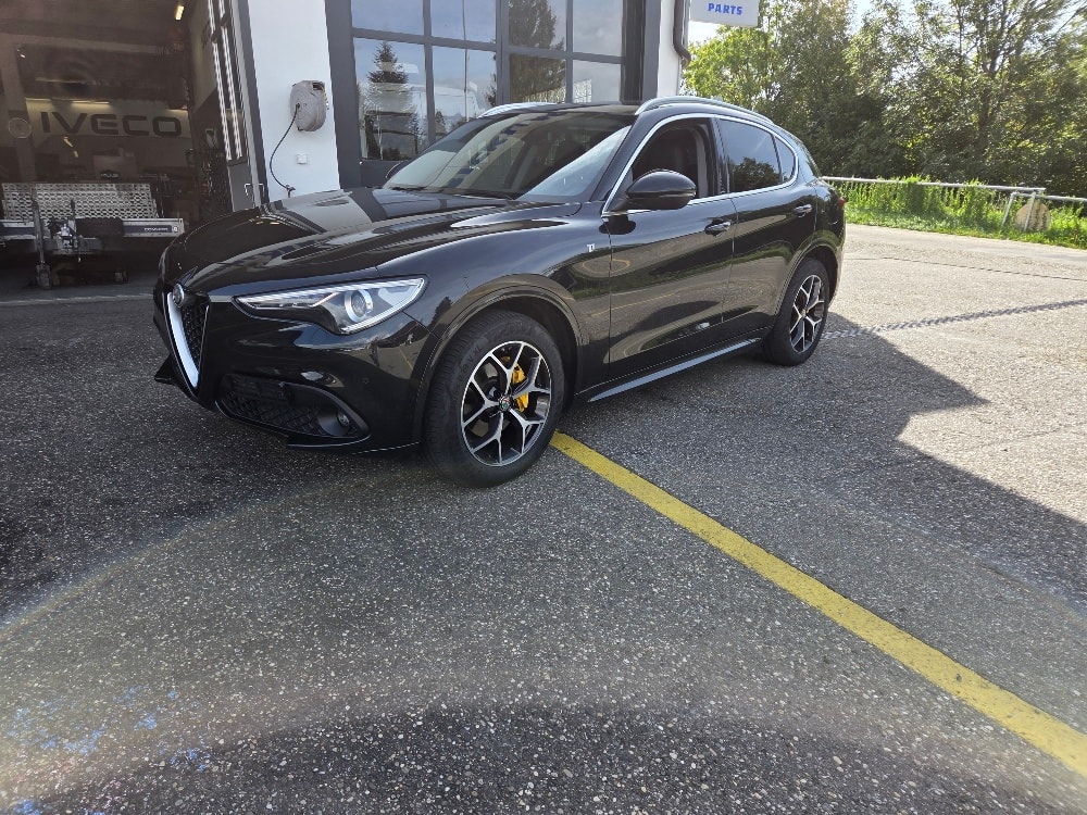 ALFA ROMEO Stelvio 2.2 JTDM TI Q4 Automatic-image-1