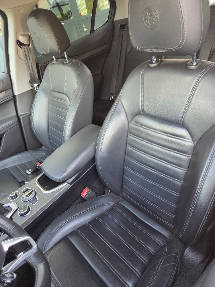 ALFA ROMEO Stelvio 2.2 JTDM TI Q4 Automatic-image-9