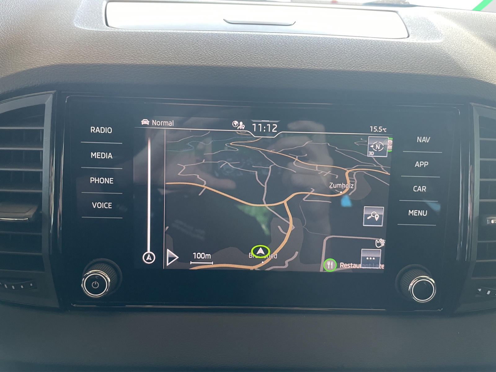 SKODA Karoq 2.0 TSI SportLine 4x4 DSG-image-12