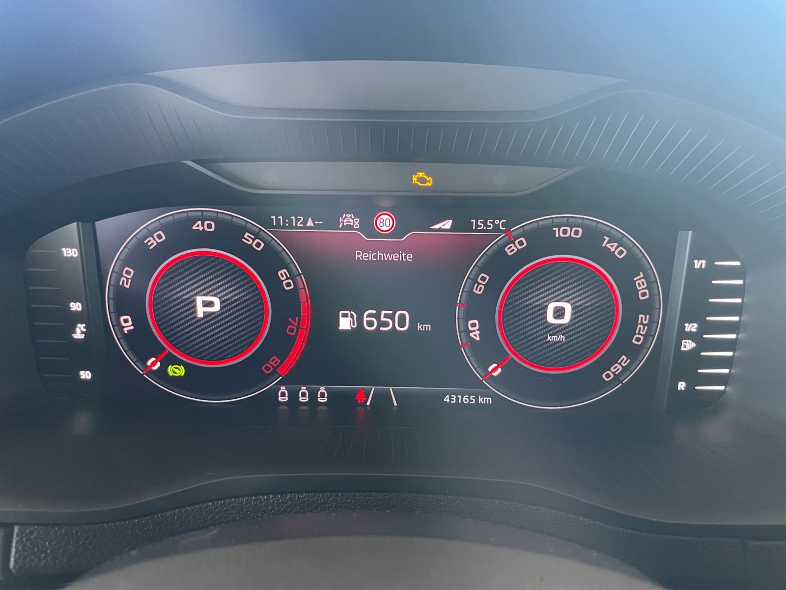 SKODA Karoq 2.0 TSI SportLine 4x4 DSG-image-9
