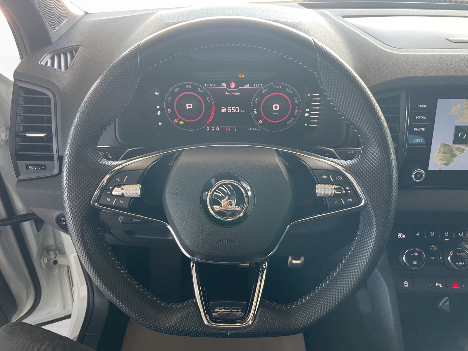 SKODA Karoq 2.0 TSI SportLine 4x4 DSG-image-8