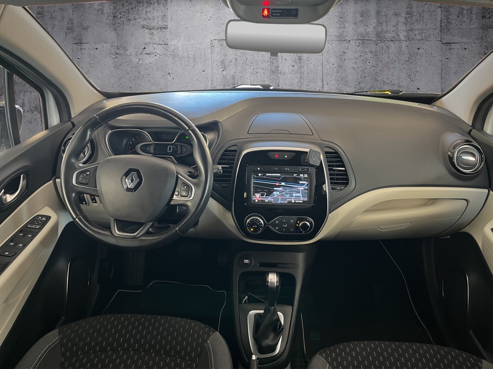 RENAULT Captur 1.3 TCe S-Edition EDC S/S-image-10