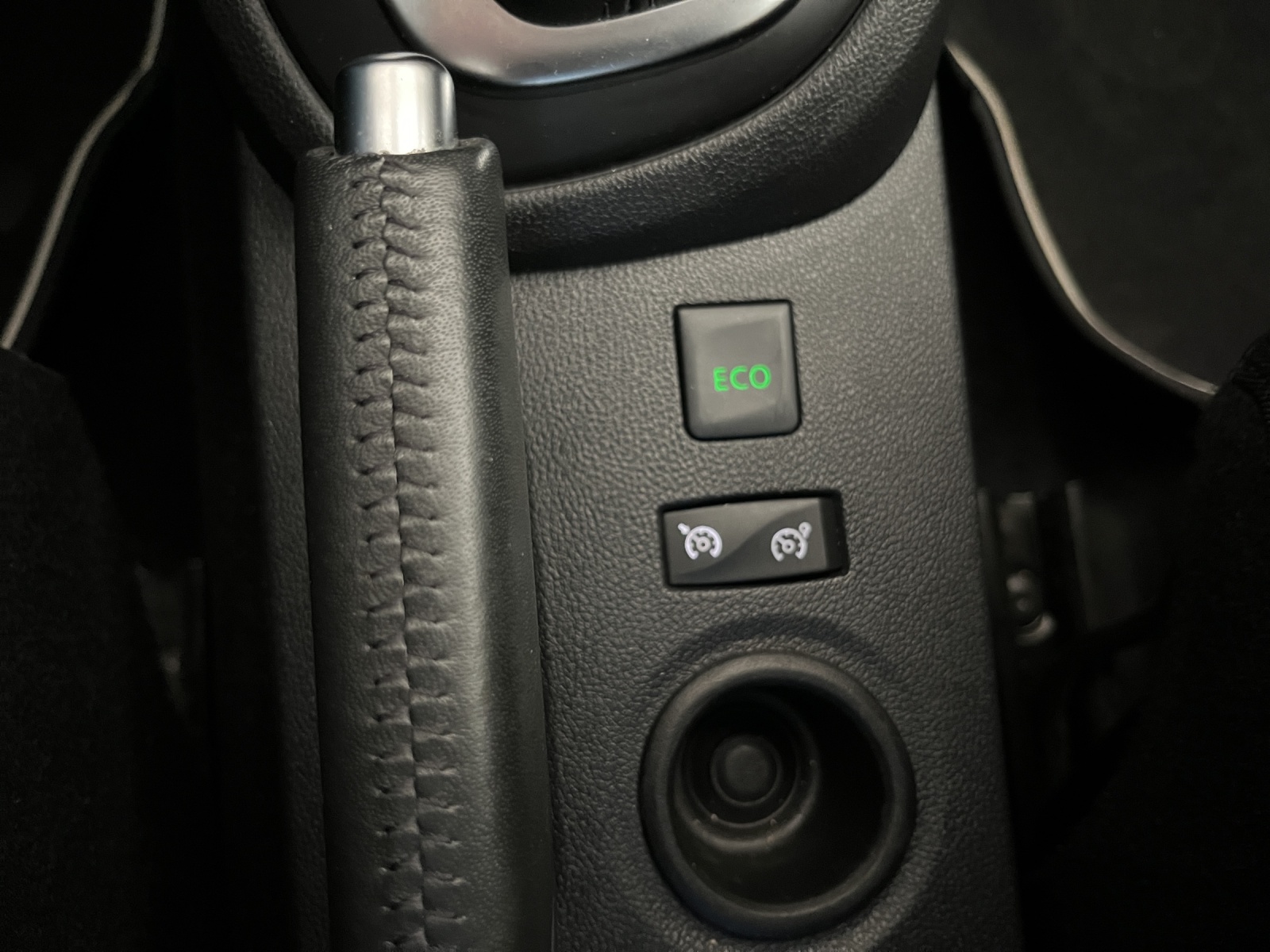 RENAULT Captur 1.3 TCe S-Edition EDC S/S-image-13