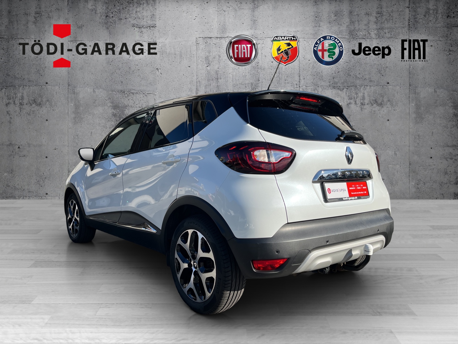 RENAULT Captur 1.3 TCe S-Edition EDC S/S-image-3