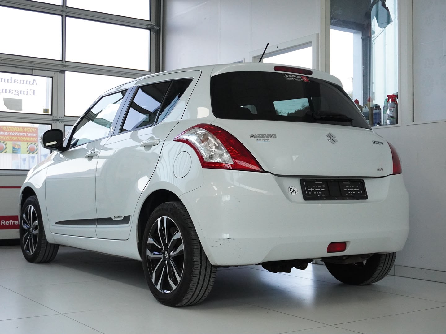 SUZUKI Swift 1.2i 16V Sergio Cellano Top 4x4-image-1