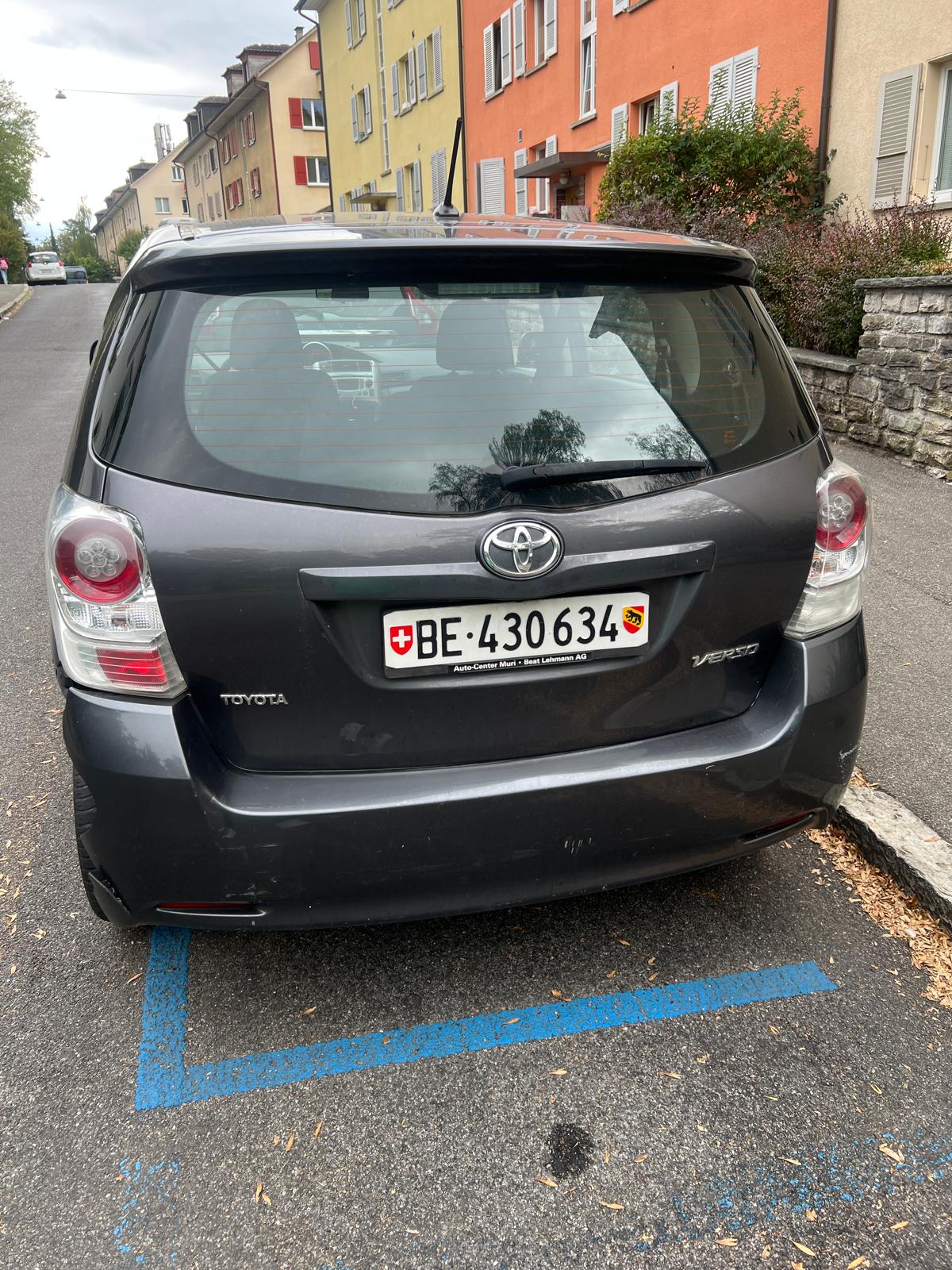 TOYOTA Verso 2.2 D-CAT Linea Sol-image-4