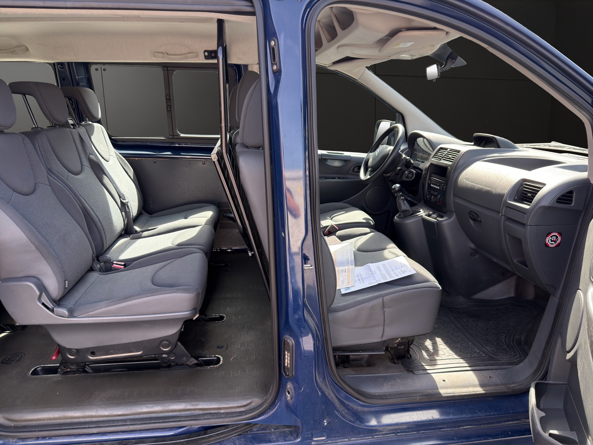 CITROEN Jumpy 2.0 HDi L2H1 Attraction-image-10