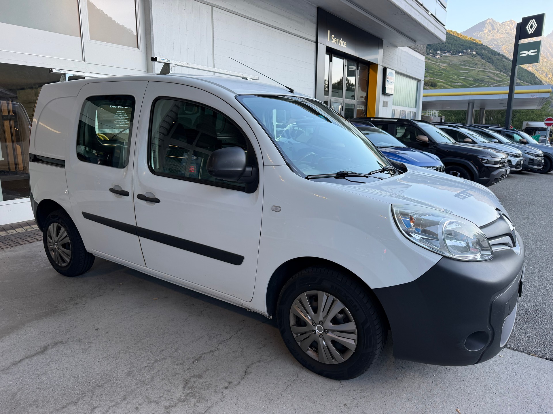 RENAULT Kangoo Medium TCe 115 ENERGY Access-image-3