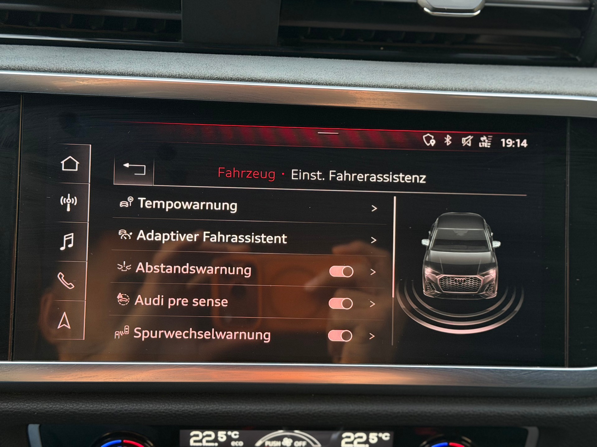 AUDI Q3 Sportback 45 TFSI S line quattro S-tronic-image-22