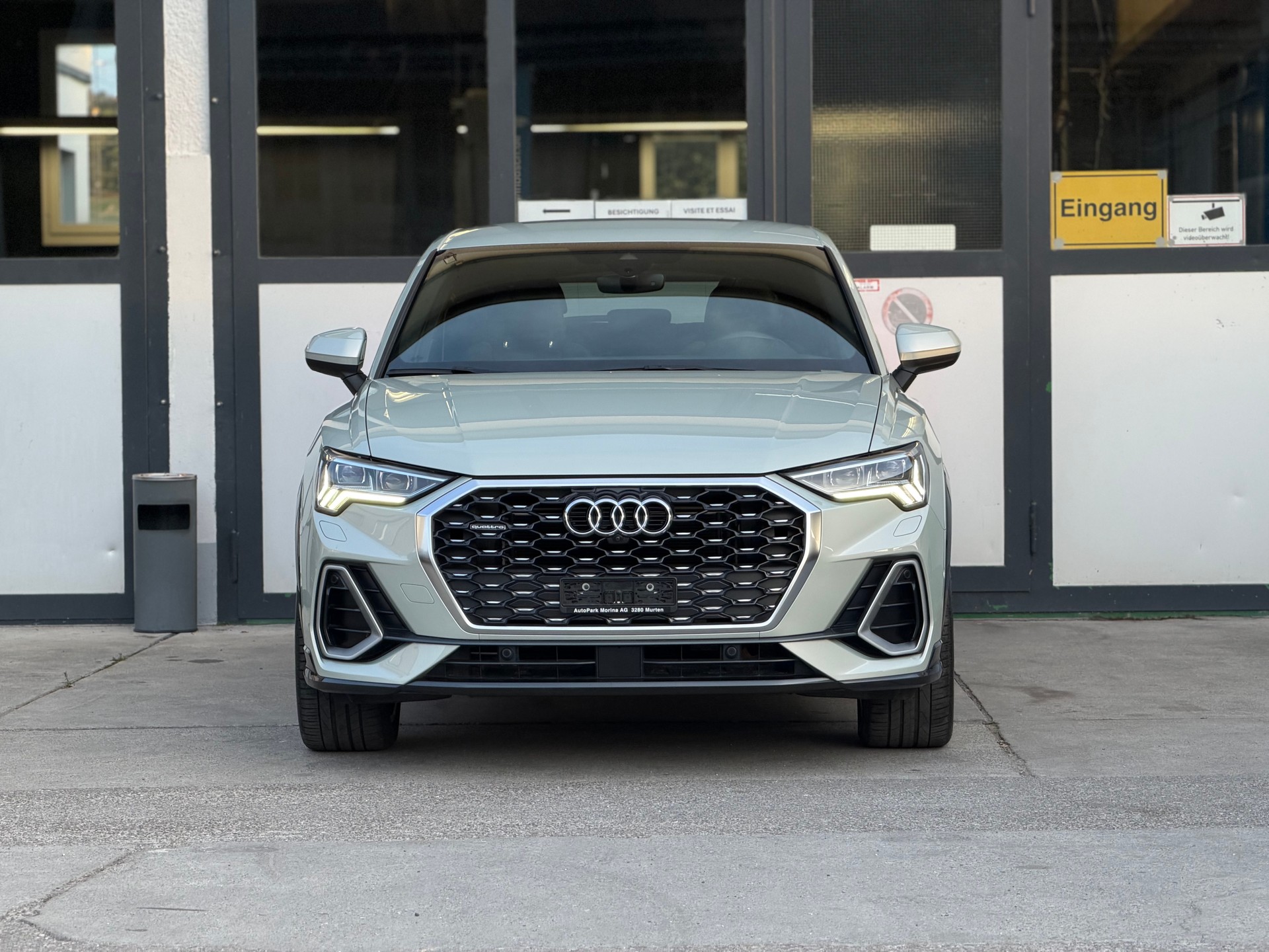 AUDI Q3 Sportback 45 TFSI S line quattro S-tronic-image-2