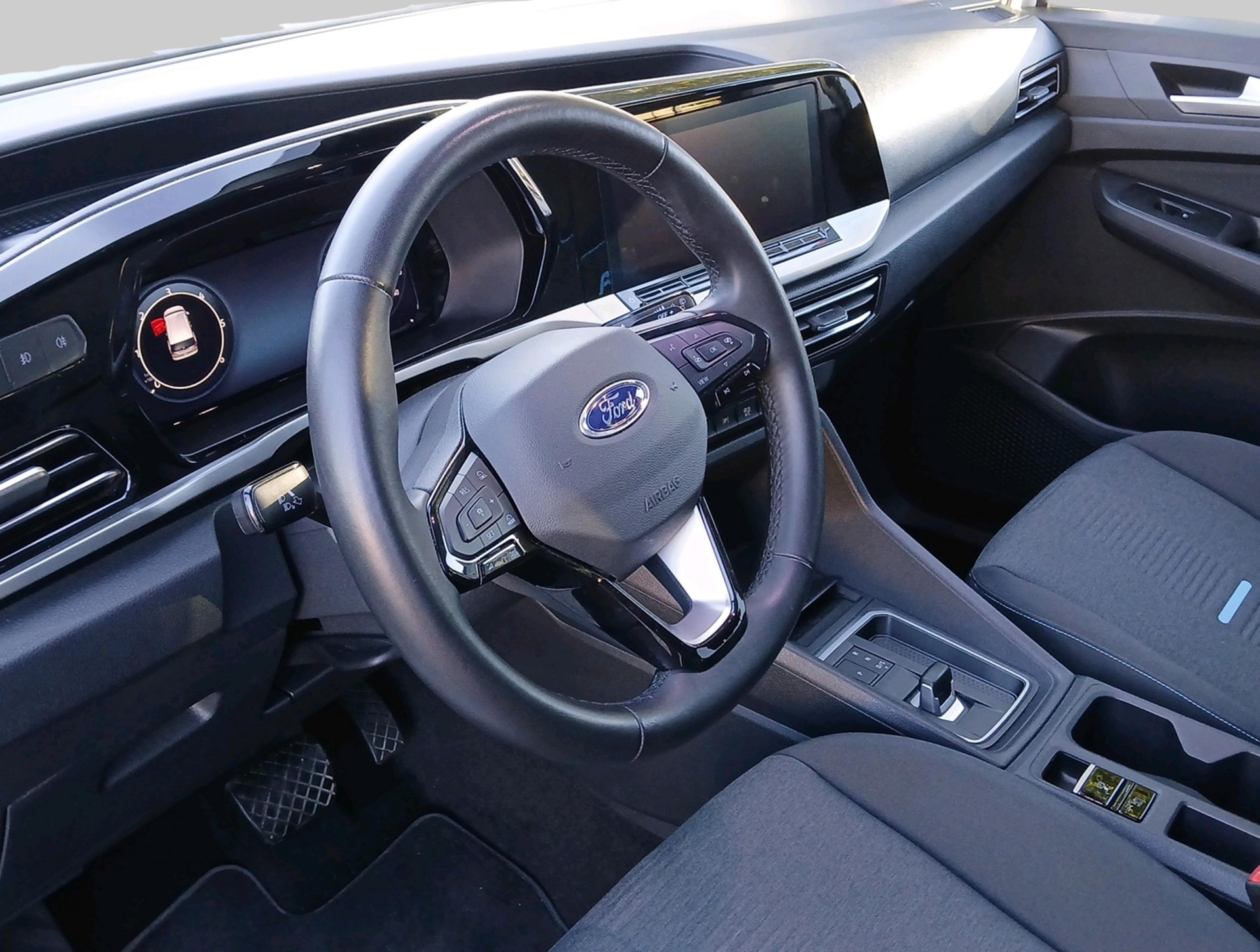FORD GRAND TOURNEO CONNECT-image-7