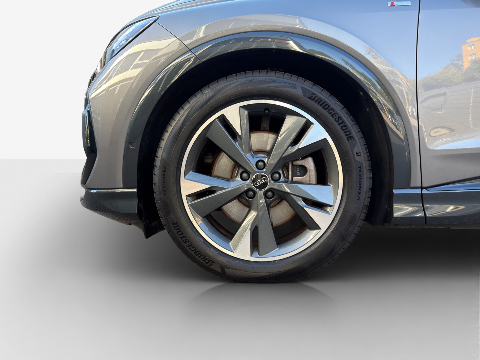AUDI Q4 Sportback e-tron 50 quattro-image-13