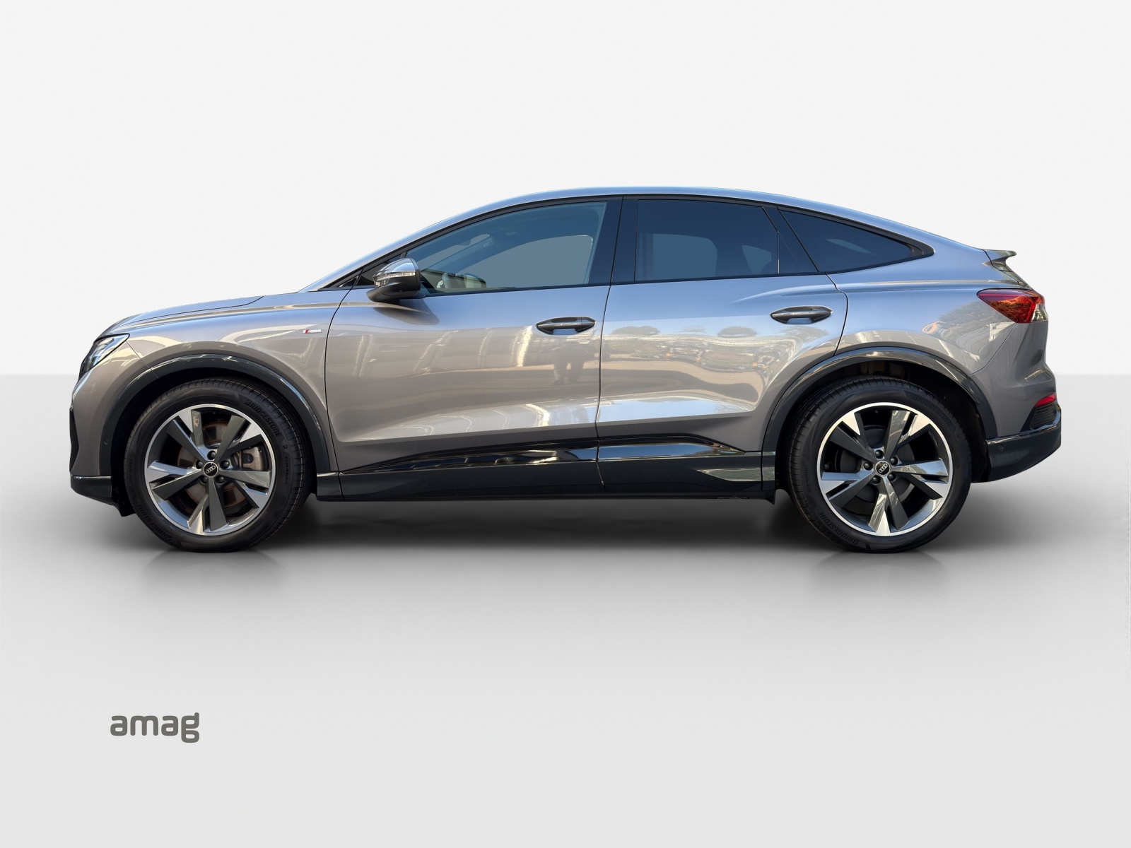 AUDI Q4 Sportback e-tron 50 quattro-image-1