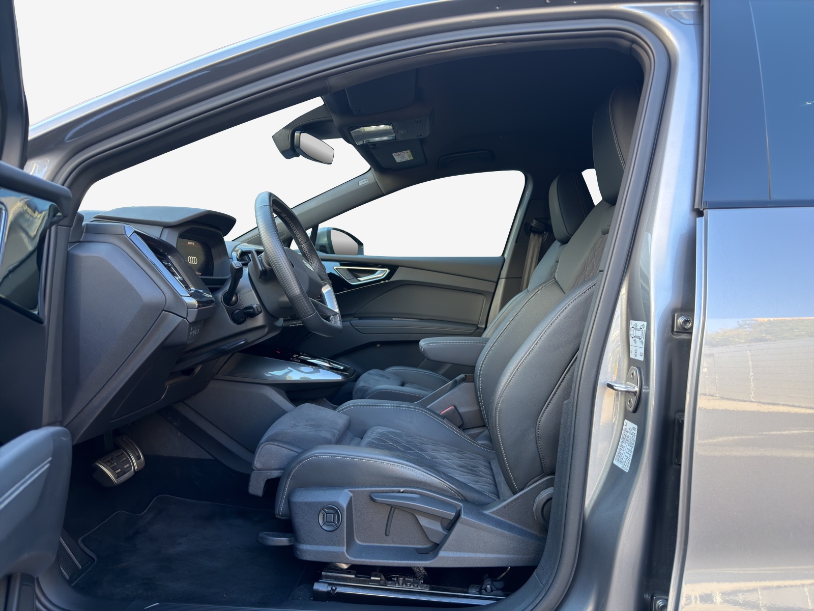 AUDI Q4 Sportback e-tron 50 quattro-image-7